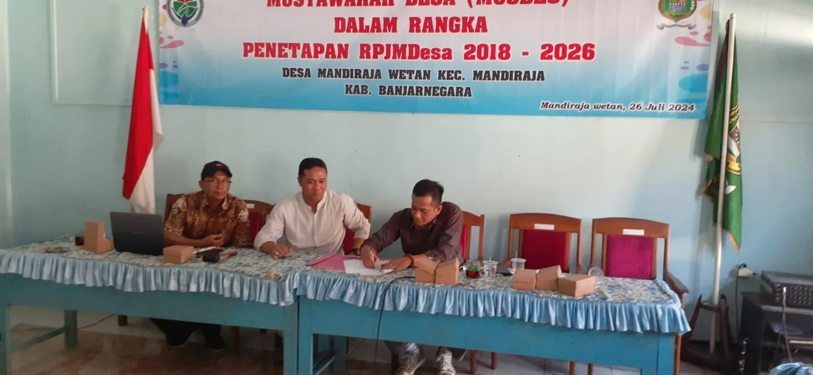 Dokumen perencanaan pembangunan RPJMDes Desa Mandiraja Wetan melalui musyawarah desa